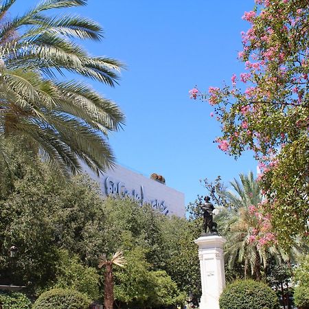 Wish Suite Campana De Sevilla Exterior photo